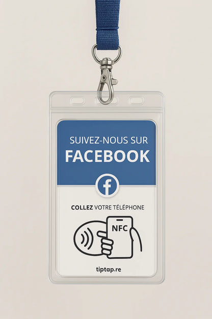 Carte NFC Facebook posée sur un comptoir